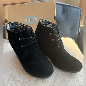 Toms Desert Wedge Booties